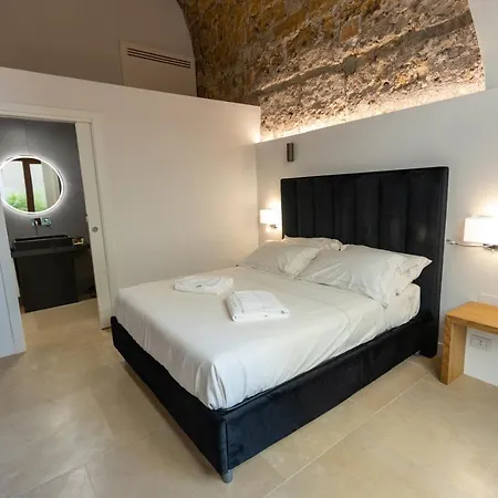 Bastione Spasimo - Superior 8 Affittacamere